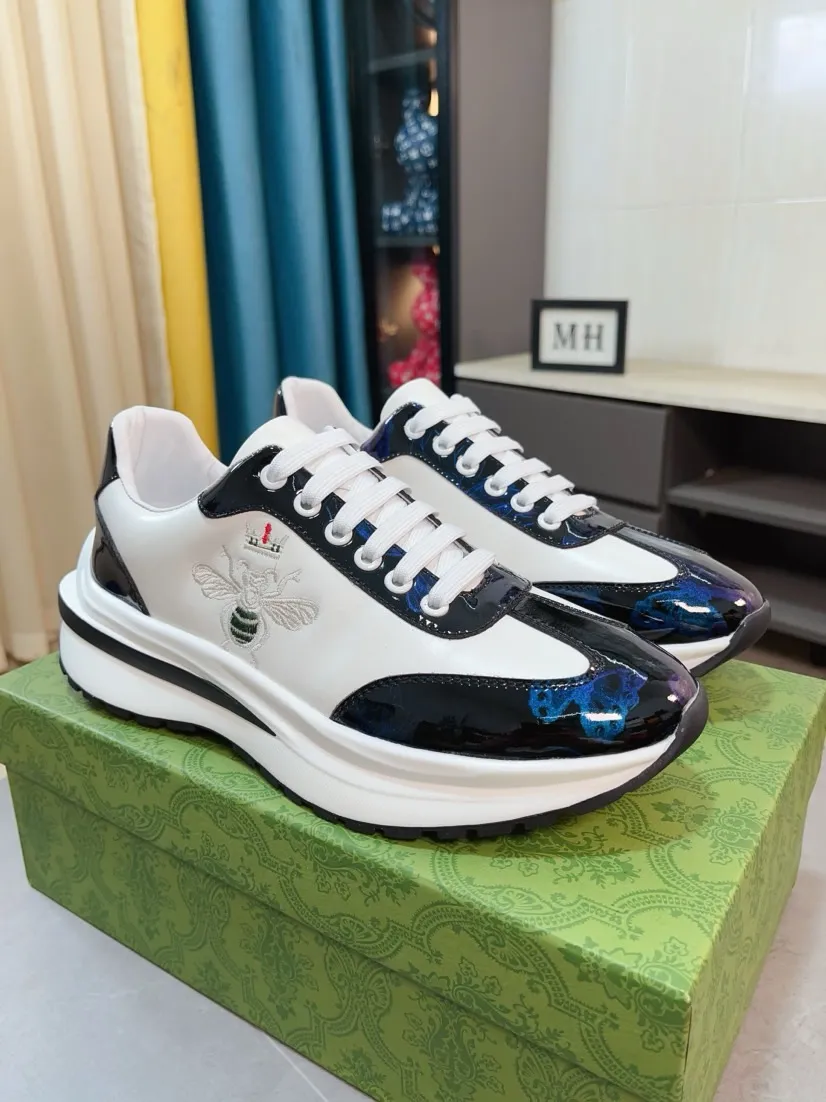 Factory price 420🌹🌹GUCCI [Gucci] New high-end brand of men's shoes, the latest fashionable casual men's shoes, trendy and versatile, relaxed and sporty style, uppers imported from Italy, first-layer cowhide, genuine leather lining and ultra-fine workmanship. Original personalized fashionable rubber wear-resistant outsole, light and comfortable on the foot, size 38-44